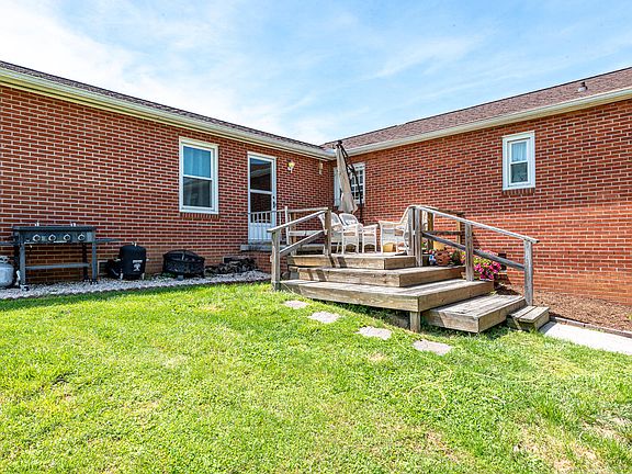 4th image of 4312 Eagle Dr
