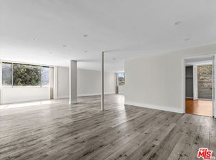 9221 Charleville Blvd APT C, Beverly Hills, CA 90212