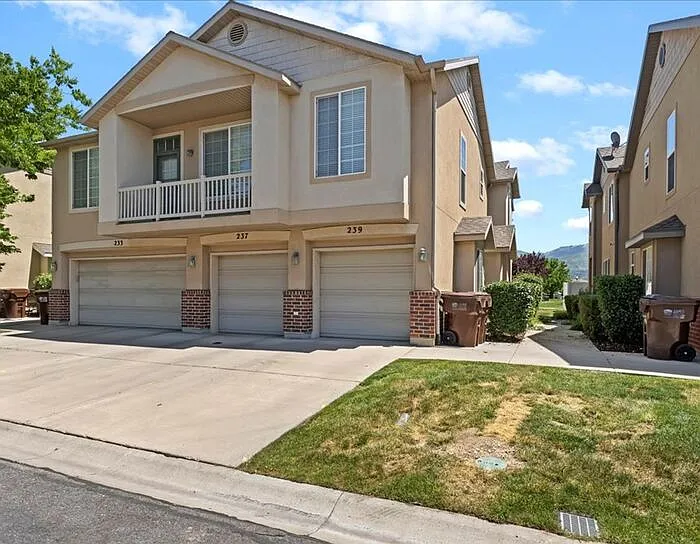 239 Birmingham Ln — Photo 1