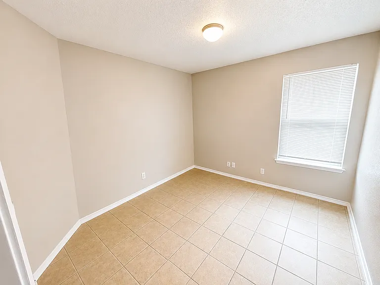 206 Dale Earnhardt Dr — Photo 7
