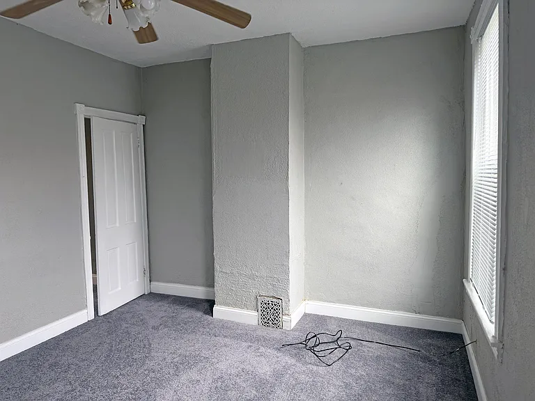 1528 S Hollywood St — Photo 20