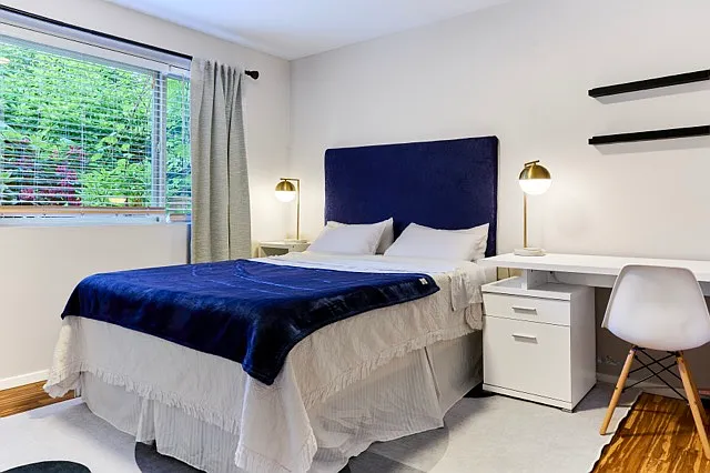 Queen Bedroom