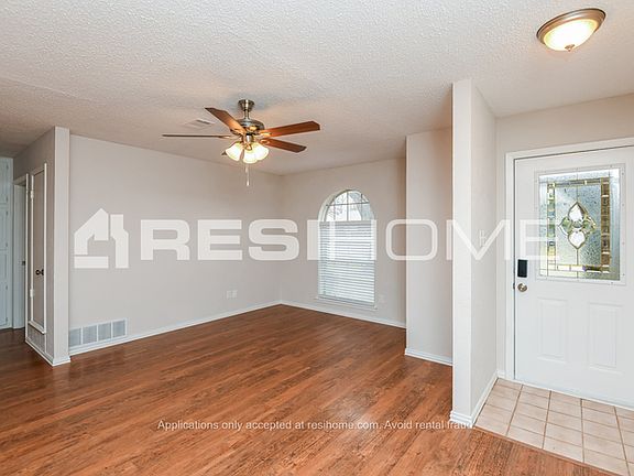 3rd image of 5913 Kary Lynn Dr S