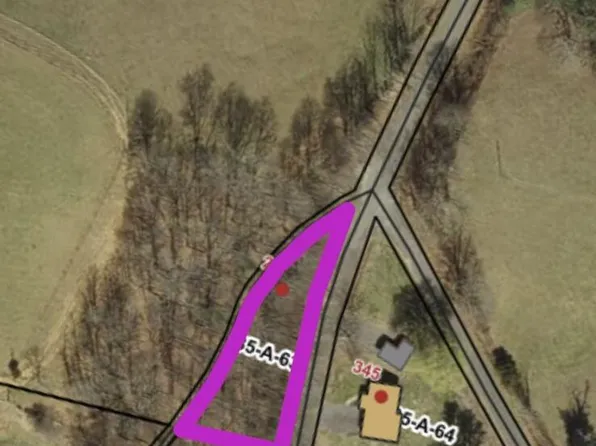 25 Sawmill Holler Rd, Hillsville, VA 24343