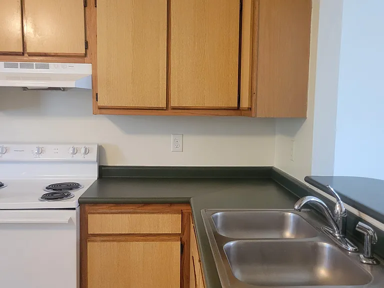 1129 Pueblo Dr — Photo 4