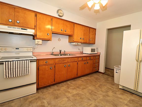 4th image of 4619 Crystal Ave