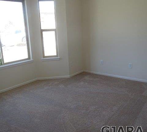 4th image of 3024 Royal Ct
