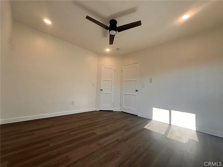 314 Wilshire Pl — Photo 12