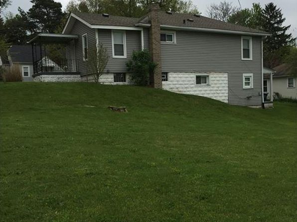 374 Glenn St