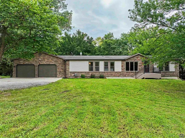 508 NW 62nd St, Topeka, KS 66617