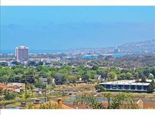 2672 Poinsettia Dr, San Diego, CA 92106