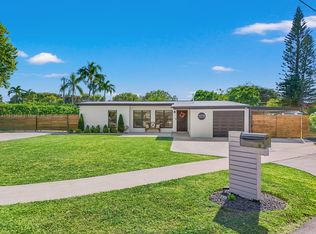 9375 Nassau Dr, Cutler Bay, FL 33189