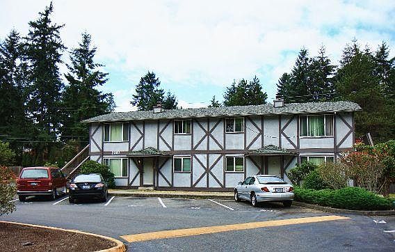 4th image of 23111 44th Ave W #C