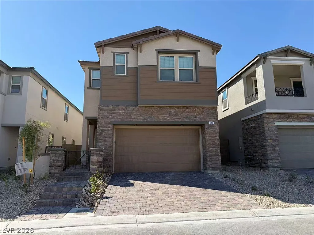 5 bed, 3.0 bath, 2466 sqft, $3,500 — Photo 1
