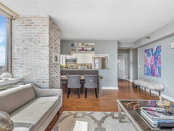 5th image of 4-74 48th Ave Penthouse 2F