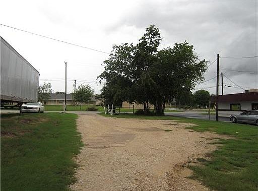 2nd image of 1818 S Texas Ave