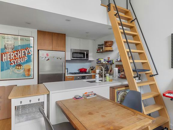 5th image of 701 Union St #1B