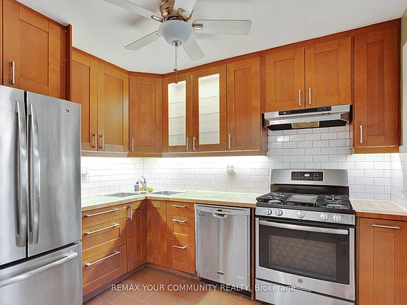 5th image of 864 A Millwood Rd #2