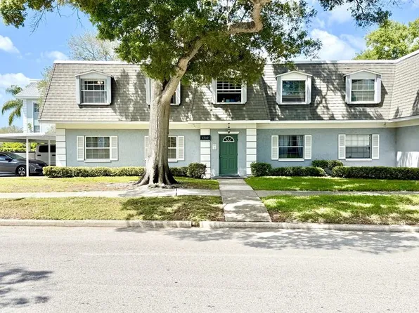 1712 Belleair Forest Dr APT D, Belleair, FL 33756