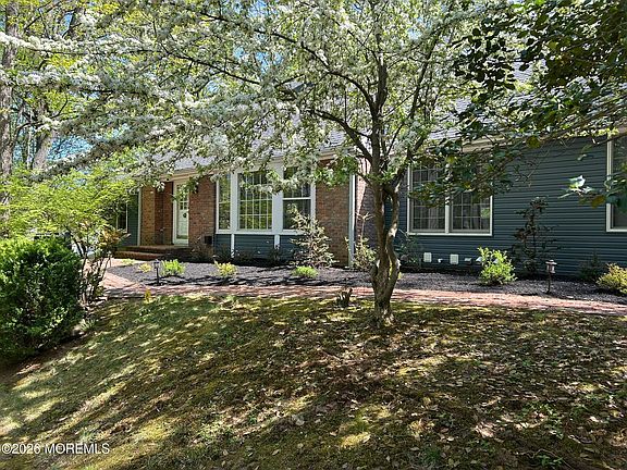 5th image of 25 Dellwood Court