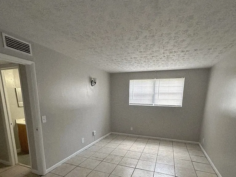 Aria Apartments — Photo 27