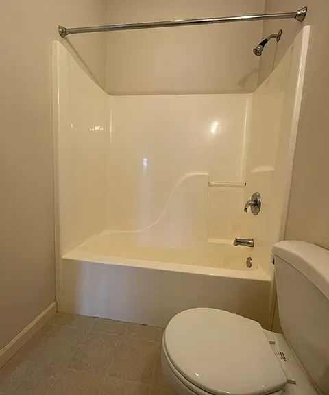 6100 Phinney Ave N — Photo 11