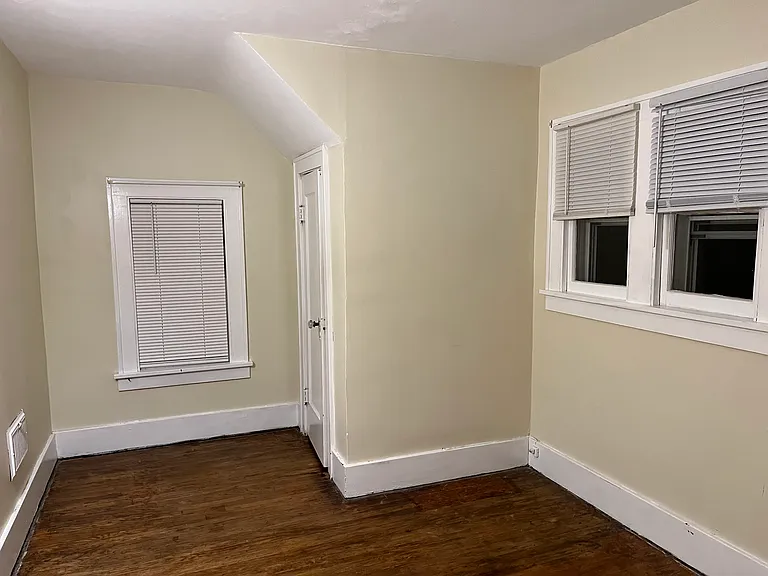 28 E State St — Photo 11
