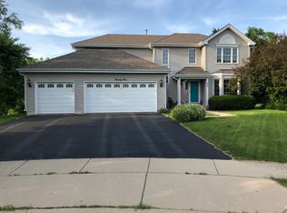 95 Newberry Ct, Elgin, IL 60124