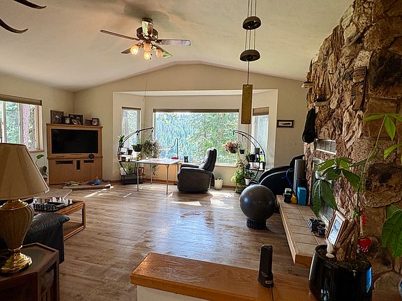 2nd image of 12525 E Moffat Rd