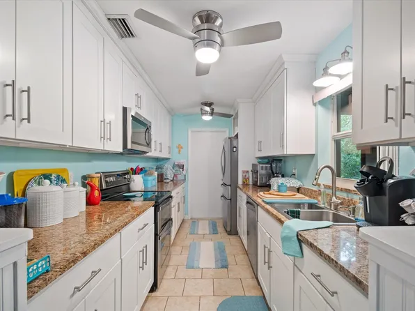 382 Casuarina Cir, Saint Augustine, FL 32086