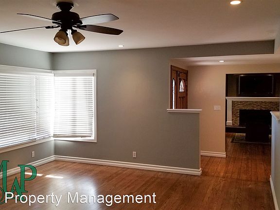 4th image of 7913 Sargent Ave