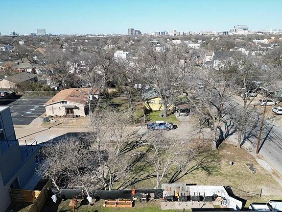 2nd image of 3415 Vilbig Rd