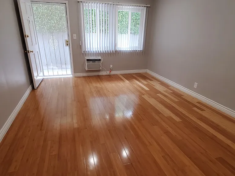 1306 N Las Palmas Ave #2 — Photo 5