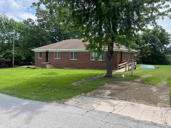 1680 Case St, Batesville, AR 72501