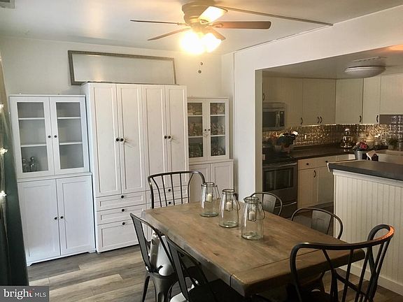 4th image of 244 Candlelight Ln