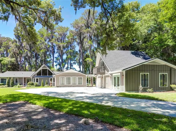 3527 Saddleback Ln, Lutz, FL 33548