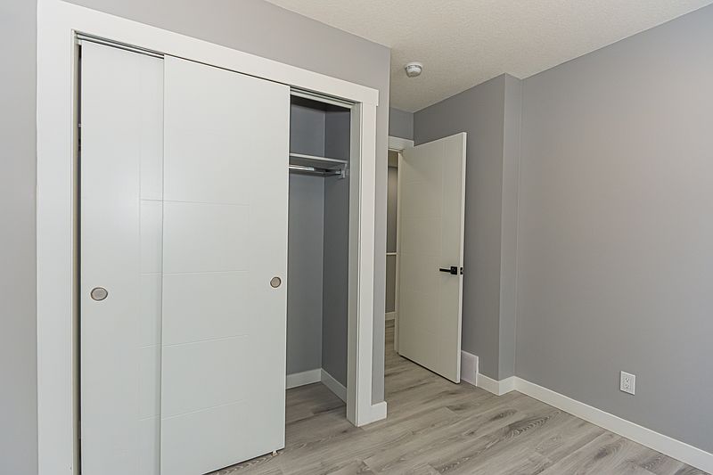 Edmonton Apartment for rent - 3 Bedrooms — photo 76