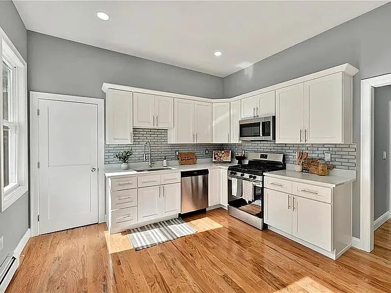 169 Knight St #1 — Photo 11