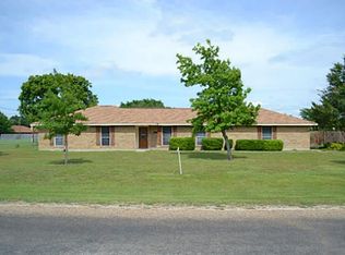 128 Stagecoach Dr, Red Oak, TX 75154