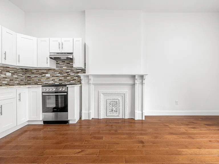 1227 Dean St #3 — Photo 9