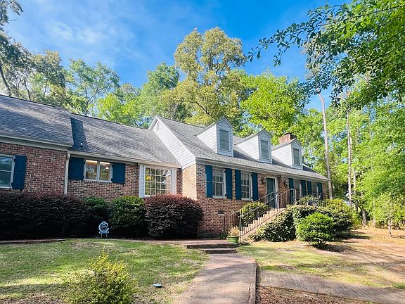 5th image of 904 Churchill Rd