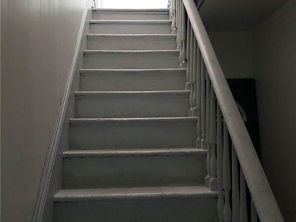 4th image of 6007 Wakefield Ave