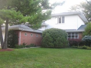 1004 E Alder Ln, Mount Prospect, IL
