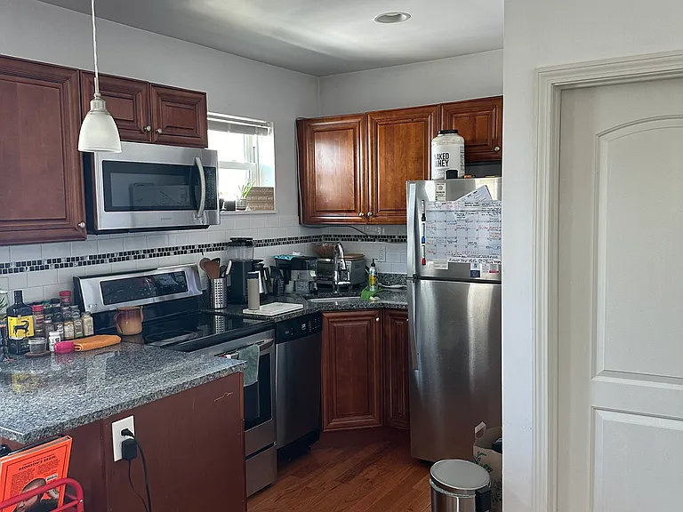 39 Vinton St #1 — Photo 2