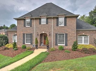 1033 Kensington Ln, Kingsport, TN 37664