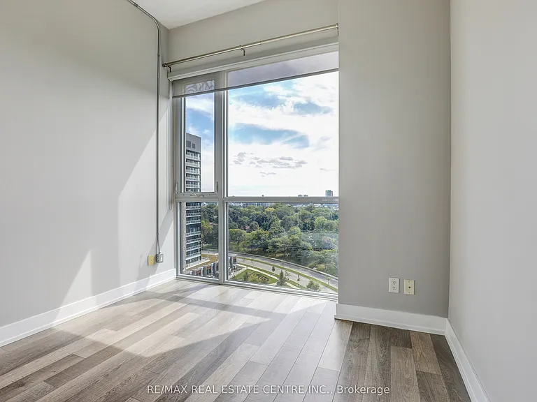 75 The Donway W #1110 — Photo 11