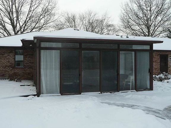 5th image of 51596 Terri Brooke Dr