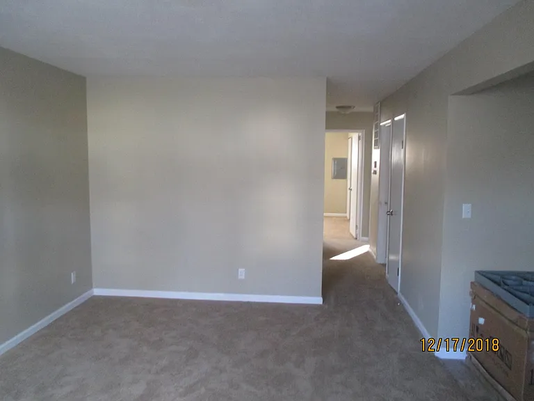 4051 Elbern Ave — Photo 7