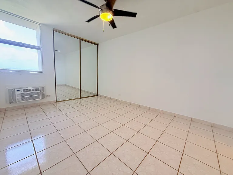 Laguna #6B — Photo 15