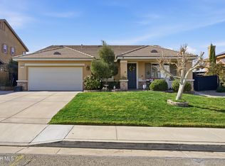 37233 Weeping Branch St, Palmdale, CA 93550